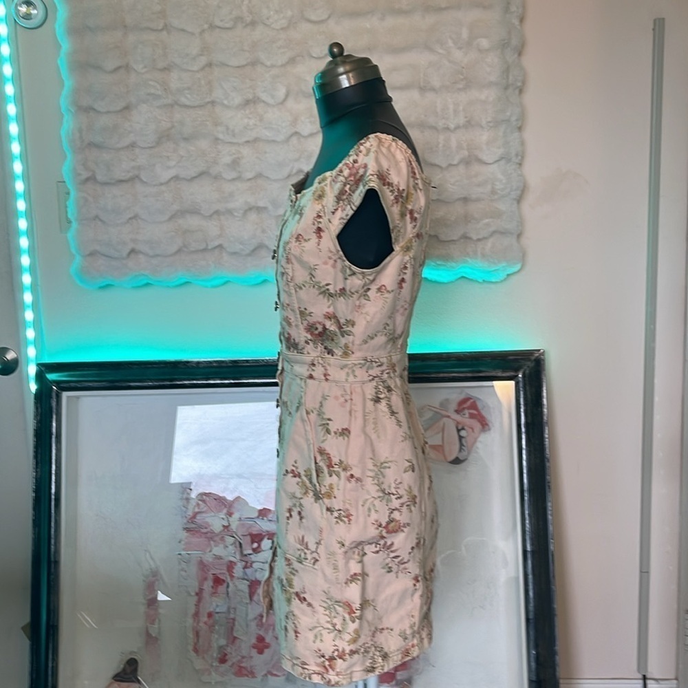 Floral Button-Down Dress - Picture 4 of 10